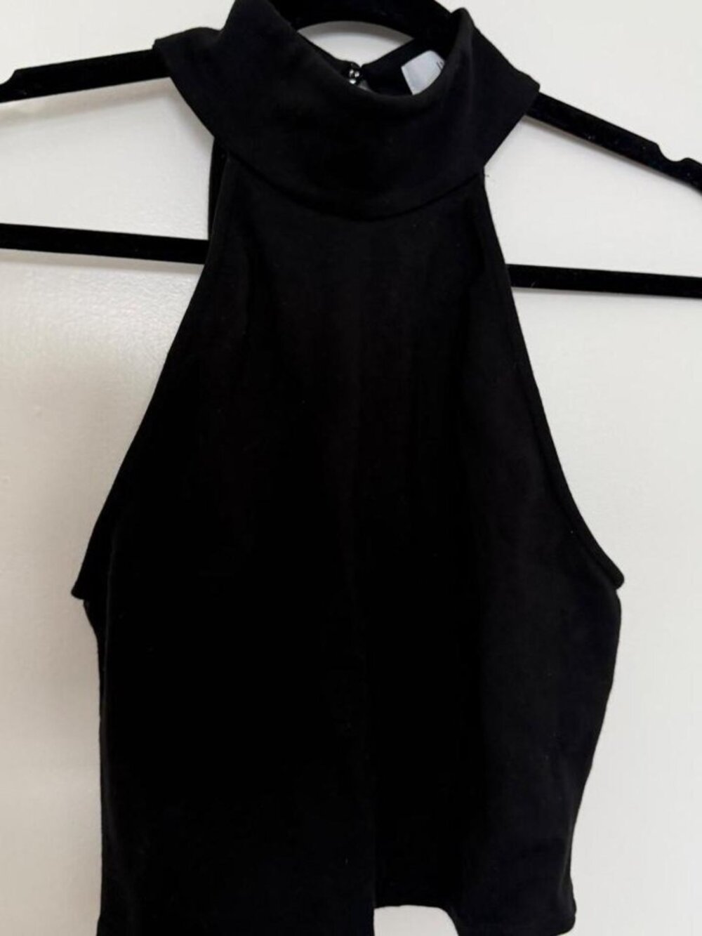 LPA Women's Black Crop-top